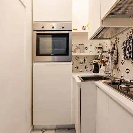 Modern In Portuense *